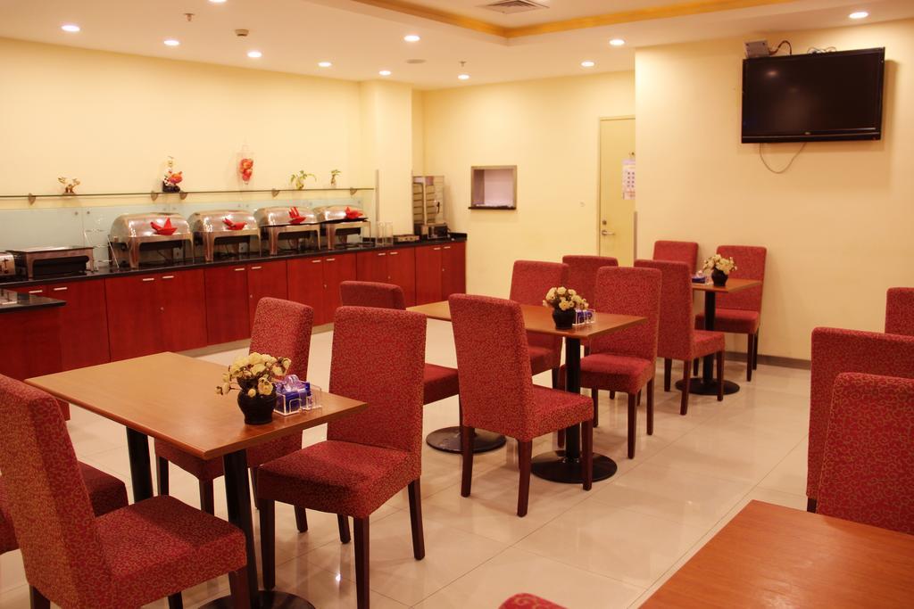 Hanting Hotel Shanghai Hongqiao Railway Station Huqingping Highway Exterior photo