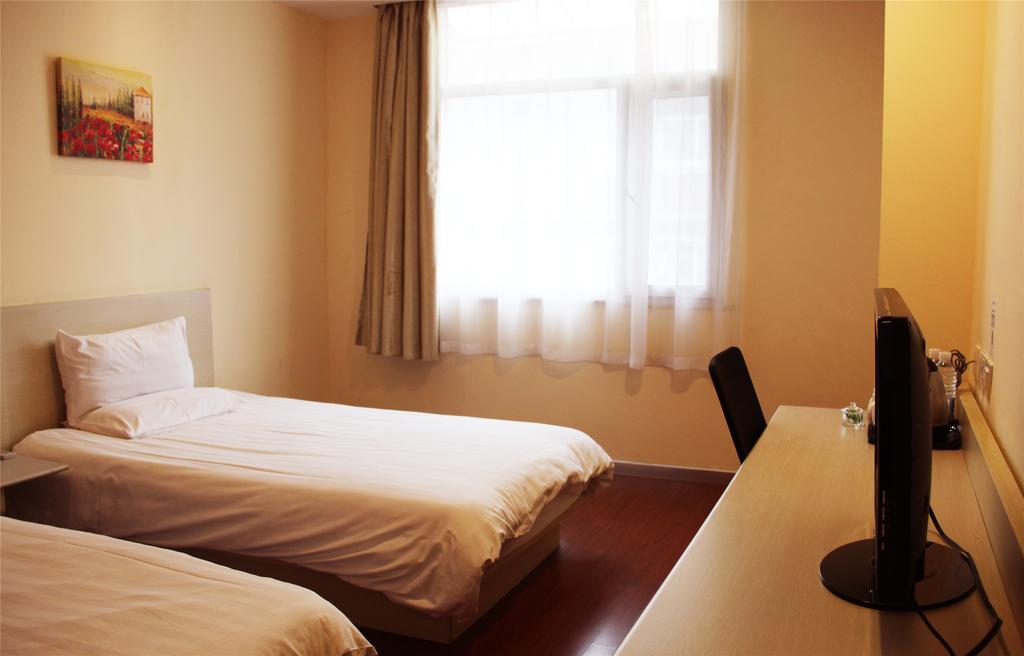 Hanting Hotel Shanghai Hongqiao Railway Station Huqingping Highway Exterior photo